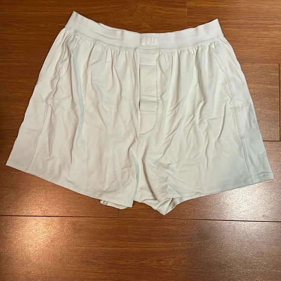 Skims loose boyfriend boxer shorts - Picture 1 of 3
